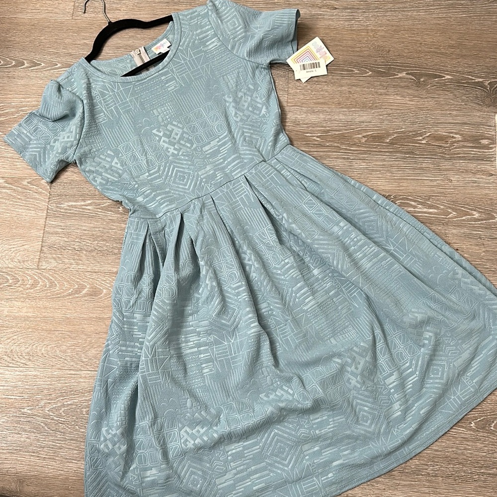 Lularoe Amelia dress